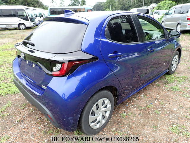 Toyota YARIS HYBRID X — фото 5
