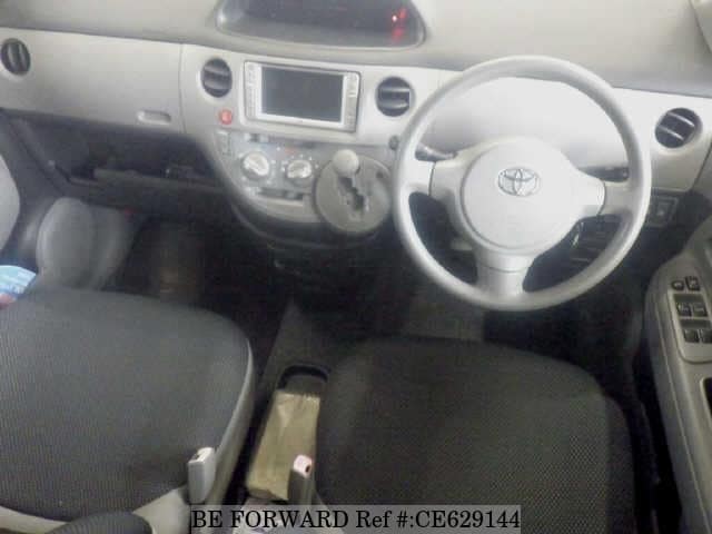 Toyota SIENTA X LIMITED — фото 3