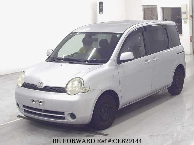 Toyota SIENTA X LIMITED — фото 1