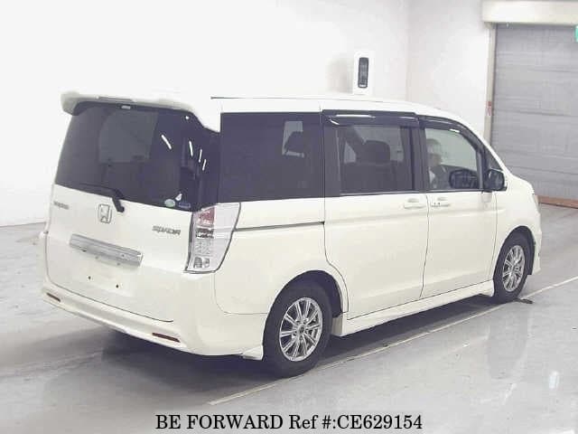 Honda STEP WGN SPADA — фото 2