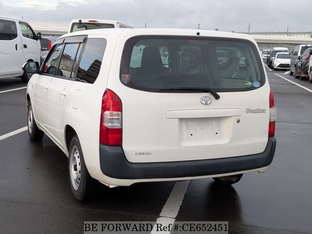 2021 Toyota Probox, photo 3 of 3