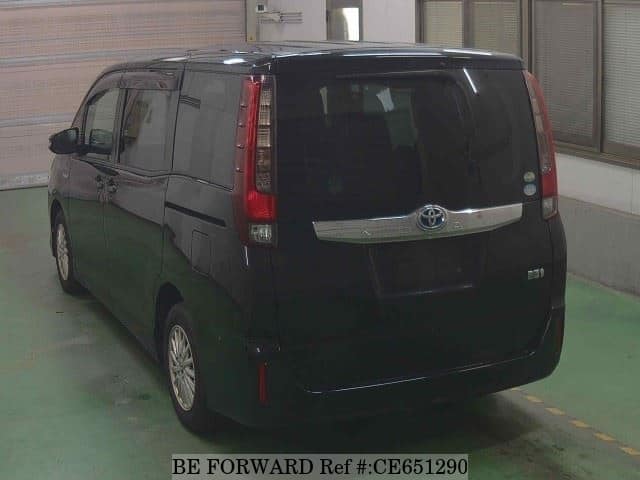 Toyota NOAH HYBRID G — фото 5