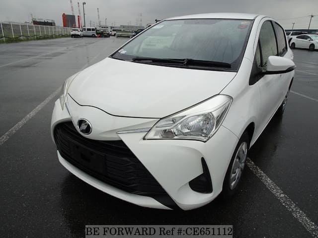 Toyota VITZ F — фото 1