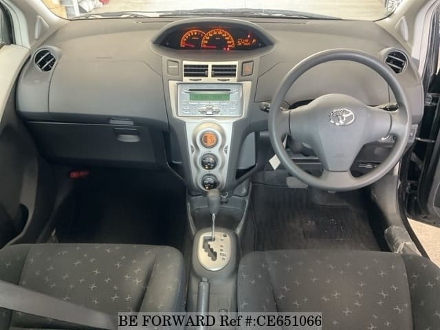Toyota VITZ U — фото 5