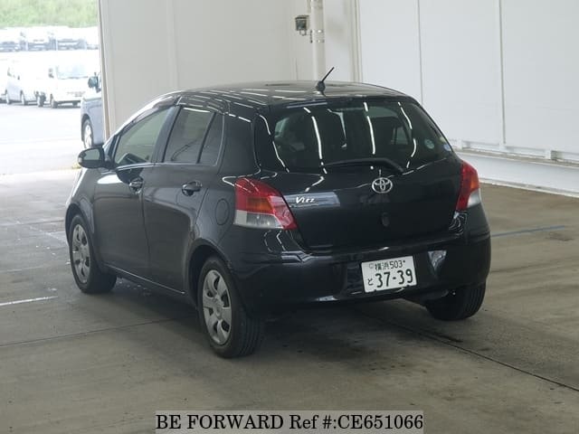 Toyota VITZ U — фото 2