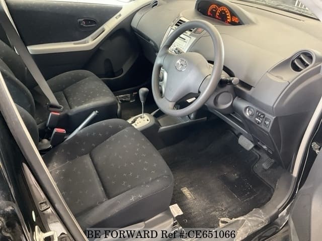 Toyota VITZ U — фото 4