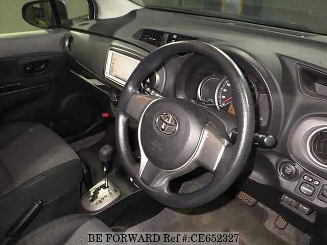 Toyota VITZ F SMILE EDITION — фото 4