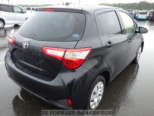 Toyota VITZ — фото 5