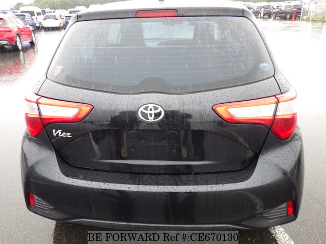 Toyota VITZ — фото 4