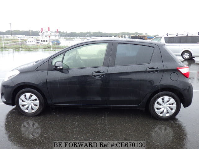 Toyota VITZ — фото 2