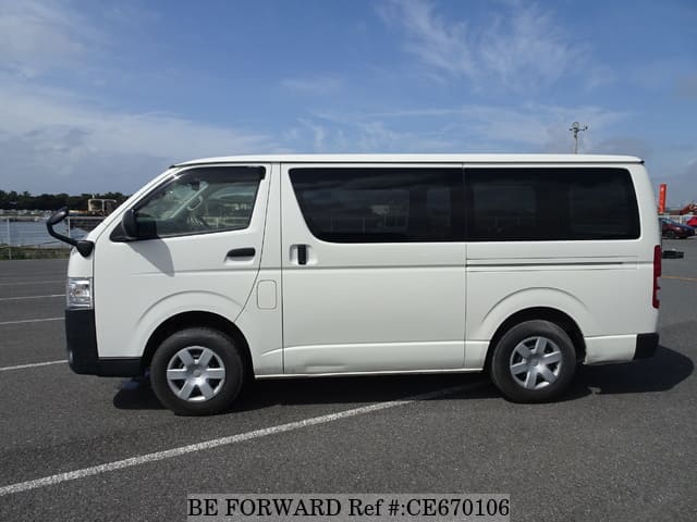 Toyota HIACE VAN — фото 2