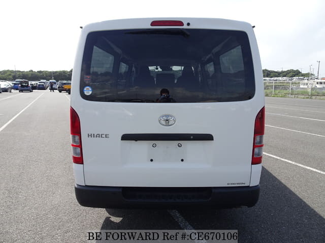 Toyota HIACE VAN — фото 4