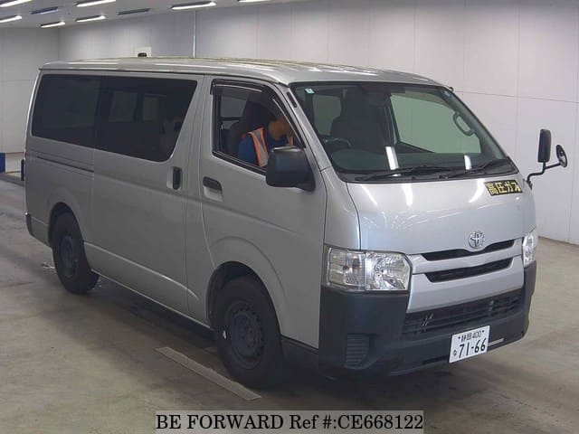 Toyota REGIUSACE VAN LONG DX — фото 4