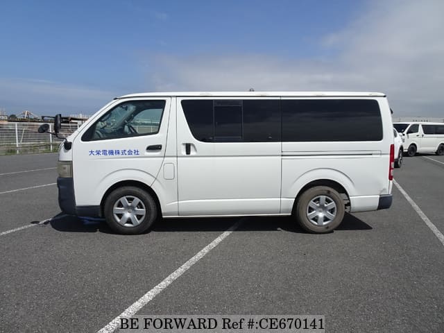 Toyota HIACE VAN DX — фото 2