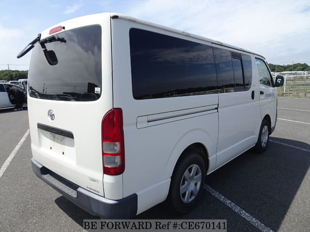 Toyota HIACE VAN DX — фото 5