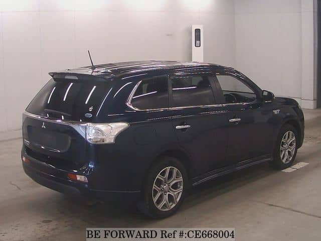 MITSUBISHI OUTLANDER PHEV G NAVI PACKAGE — фото 2