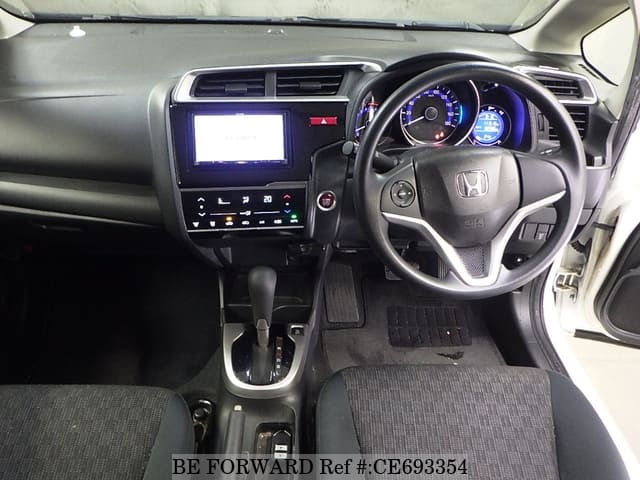 Honda FIT 13G F PACKAGE — фото 3