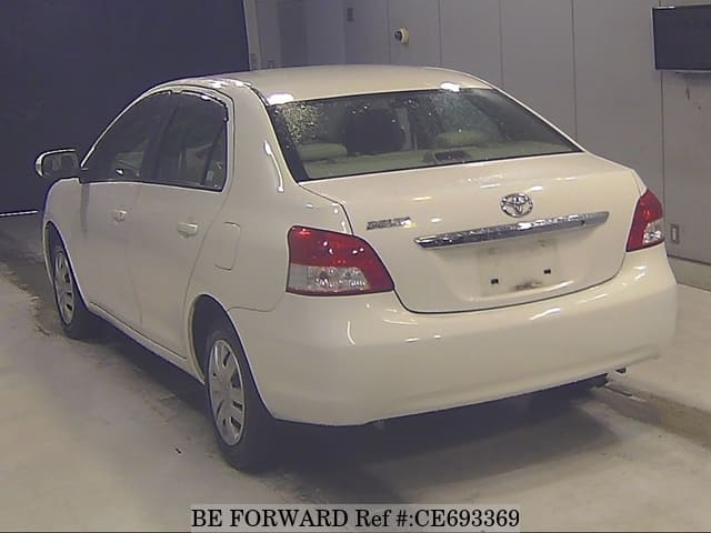 Toyota BELTA X — фото 2