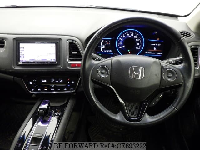 Honda VEZEL HYBRID X — фото 3