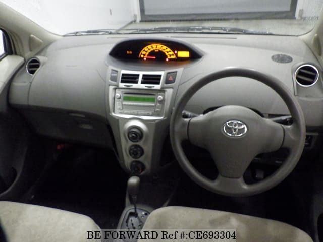 Toyota VITZ F LIMITED — фото 3