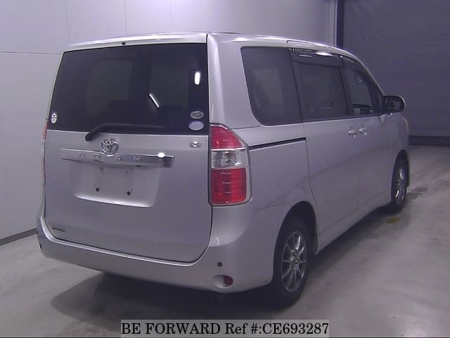 Toyota NOAH X L SELECTION — фото 2