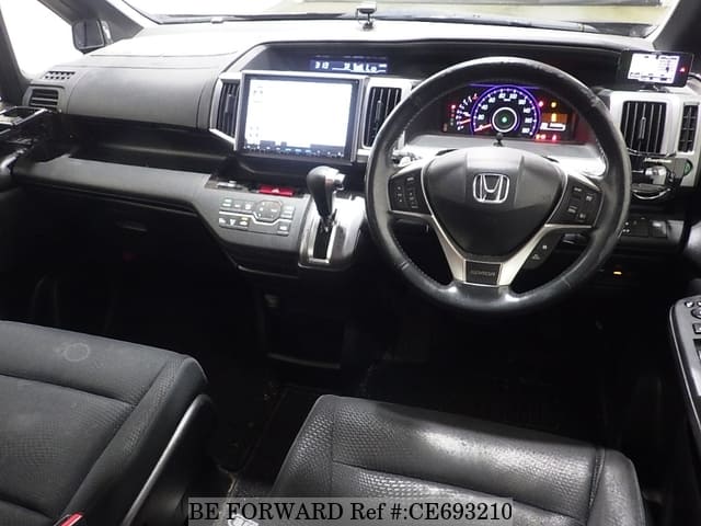 Honda STEP WGN SPADA S — фото 3