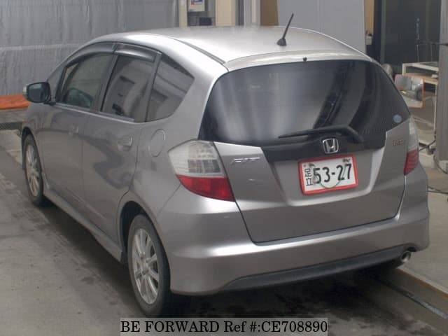 Honda FIT RS — фото 2