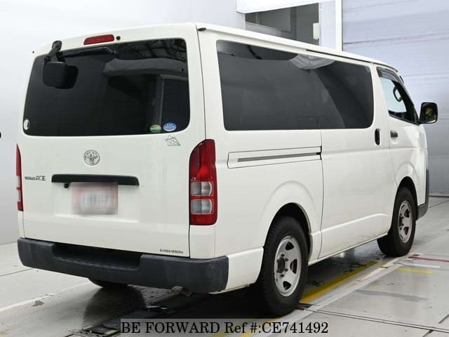 Toyota REGIUSACE VAN LONG DX — фото 2