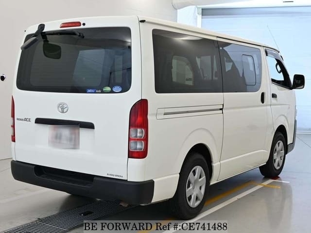 Toyota REGIUSACE VAN LONG DX — фото 2