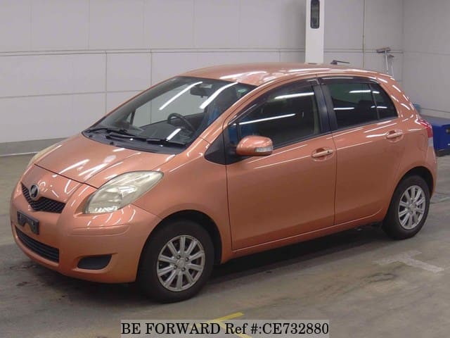 Toyota VITZ U — фото 1