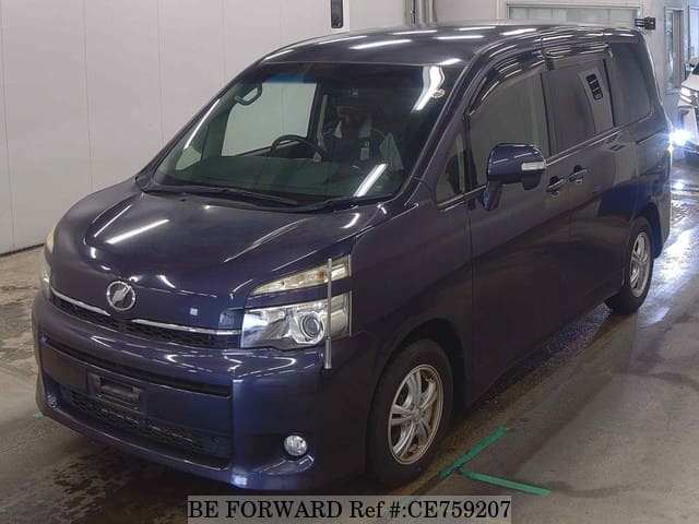 Toyota VOXY X L EDITION — фото 1