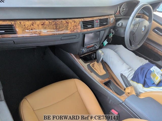 BMW 3 SERIES 320I — фото 3