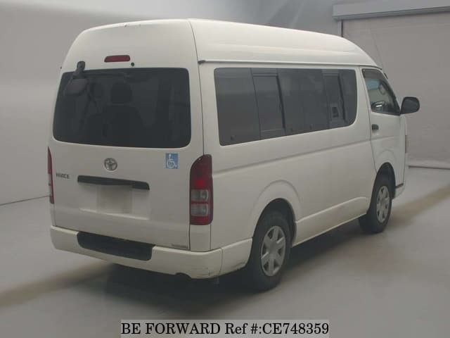 Toyota HIACE VAN — фото 2