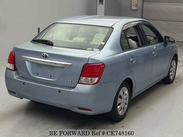 Toyota COROLLA AXIO HYBRID — фото 2
