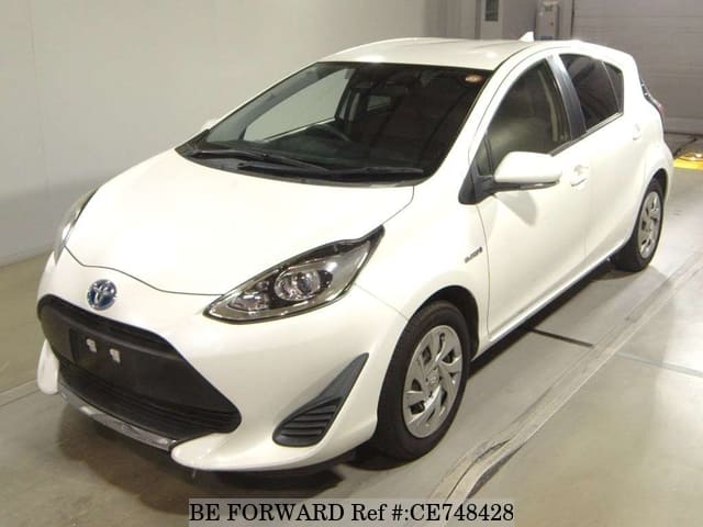 Toyota AQUA HYBRID S — фото 1