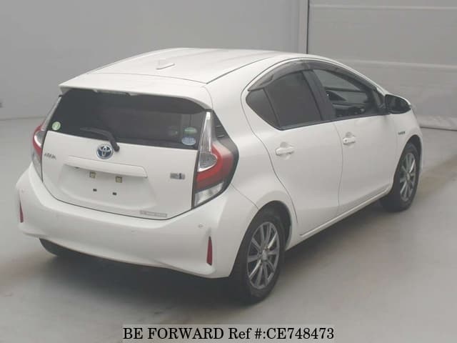 Toyota AQUA HYBRID S — фото 2