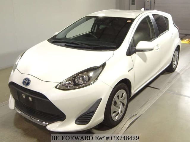 Toyota AQUA HYBRID S — фото 1