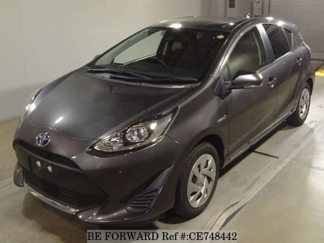 Toyota AQUA HYBRID S — фото 1