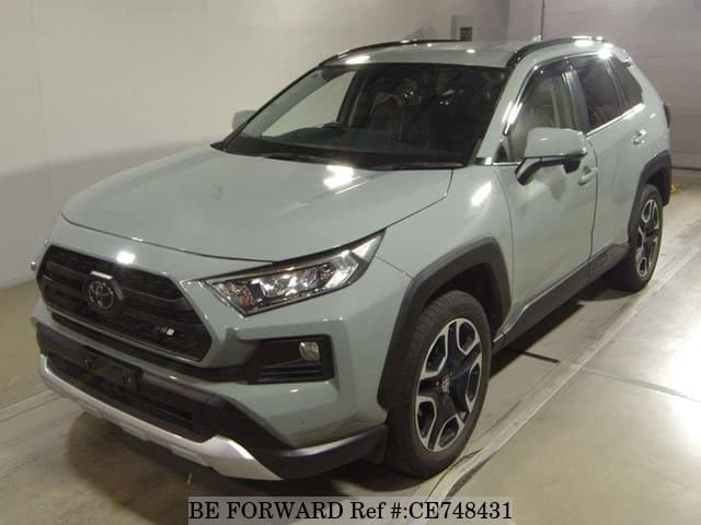 Toyota RAV4 ADVENTURE — фото 1