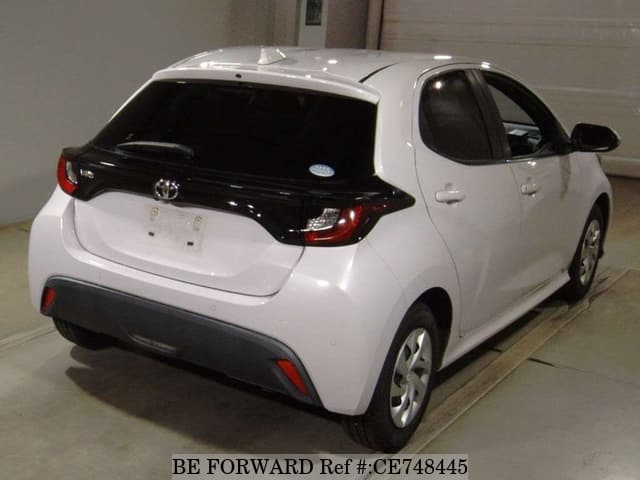 Toyota YARIS X — фото 2
