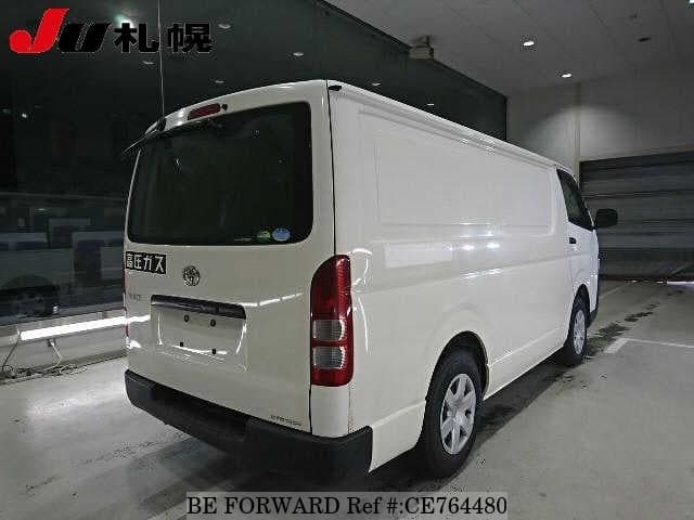 Toyota HIACE VAN DX — фото 2