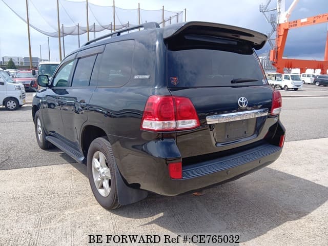 Toyota LAND CRUISER AX G 60TH BLACK LEATHER SELE — фото 3