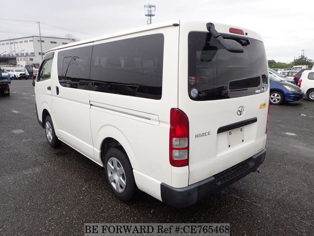 Toyota HIACE VAN — фото 3