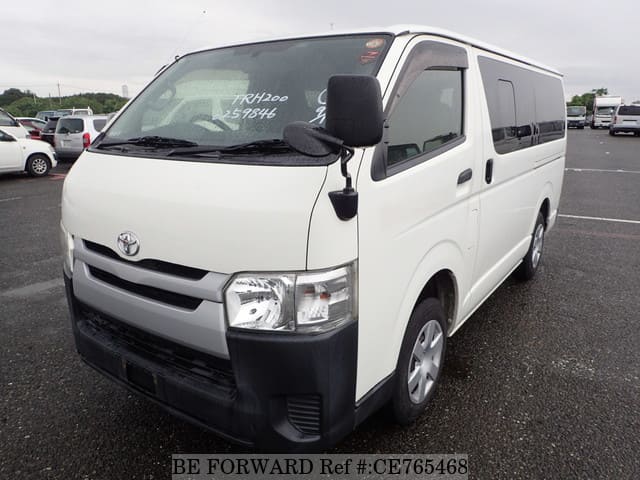 Toyota HIACE VAN — фото 1