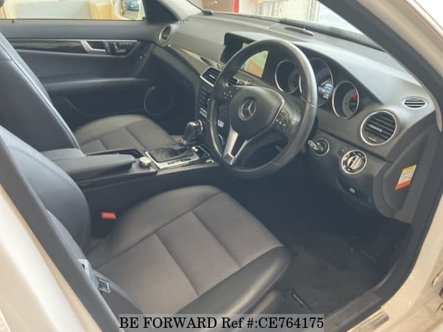 Mercedes-Benz C-CLASS C180T AVANTGARDE — фото 5