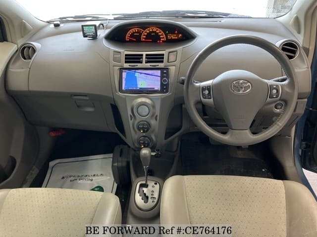 Toyota VITZ I'LL — фото 4