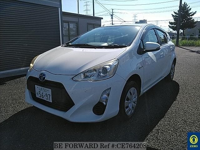 Toyota AQUA HYBRID — фото 1
