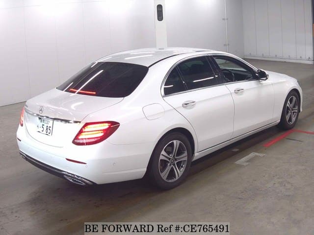 Mercedes-Benz E-CLASS E220D AVANTGARDE — фото 2