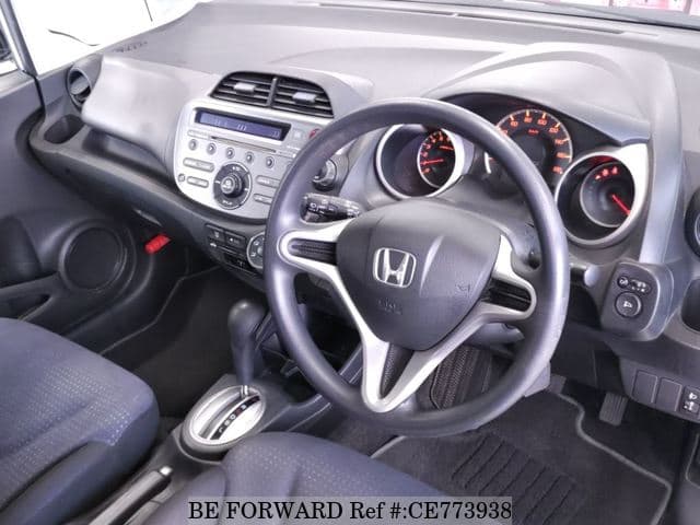 Honda FIT G F PACKAGE — фото 3