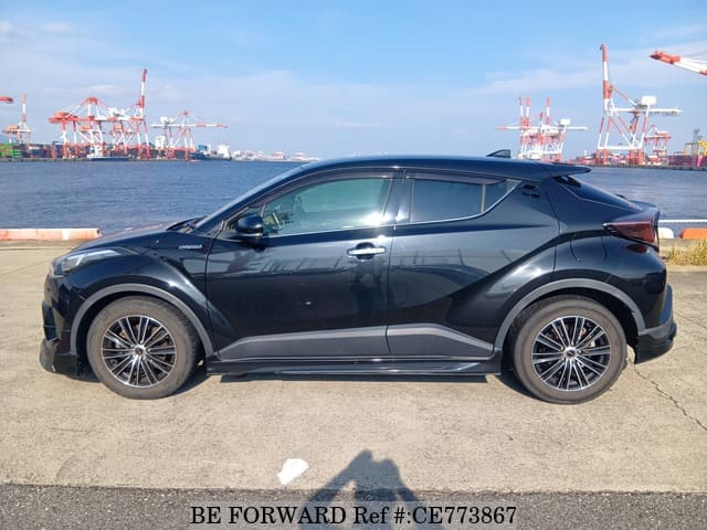 2019 Toyota C-hr, photo 2 of 3